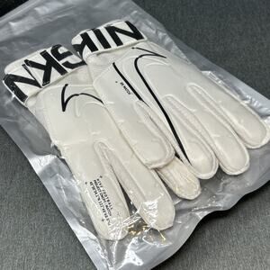 NEW Nike Adult Goalkeeper GK Match Soccer Goalie Gloves White Size 6 Sports Gear